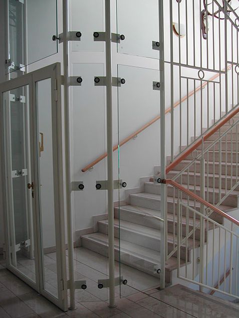 Sicherheitsgläser an der Hausfassade